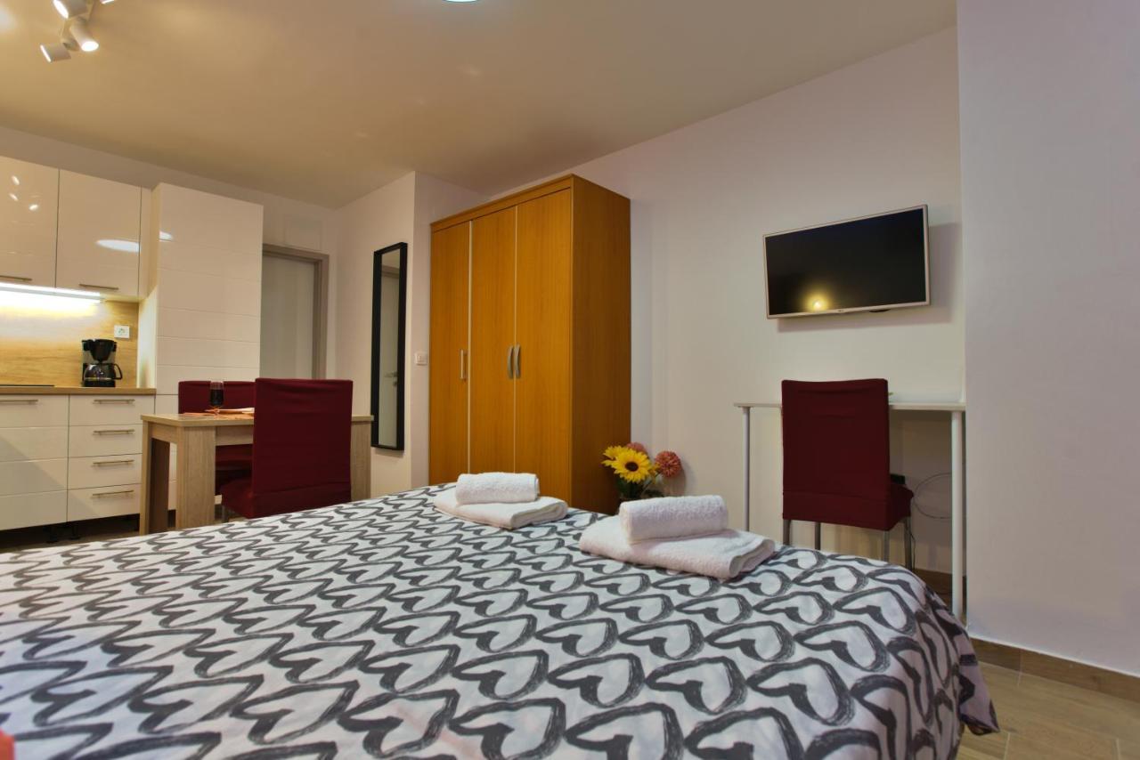 Apartments Kiwi Rovinj Extérieur photo