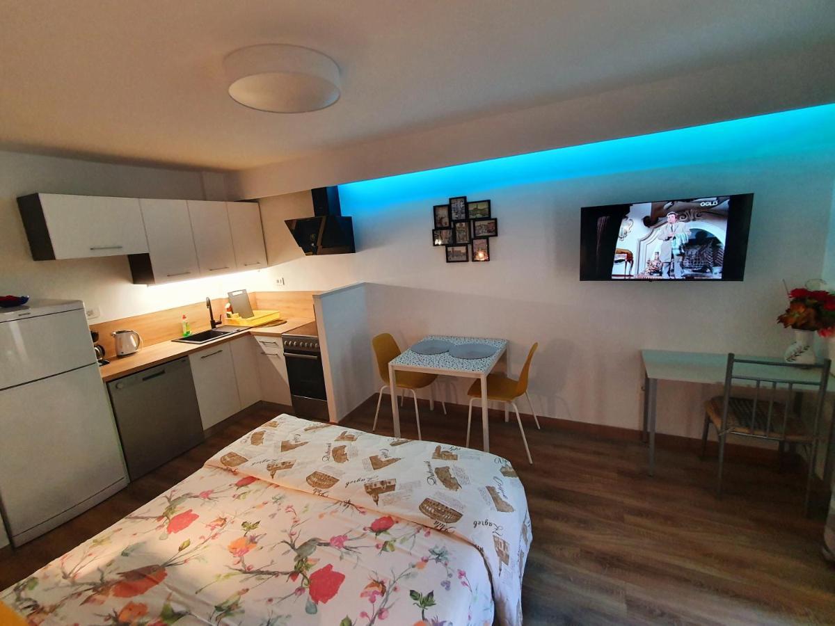 Apartments Kiwi Rovinj Extérieur photo